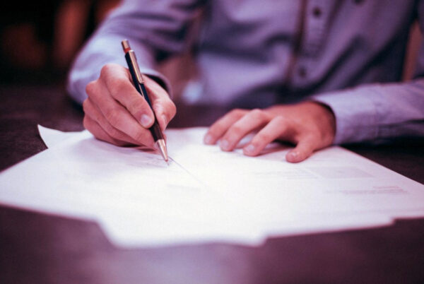 la firma electrónica en contratos laborales